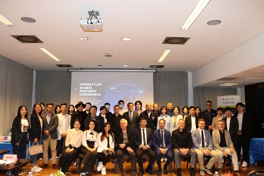 米兰掀起&ldquo;3D+AI&rdquo;科技热潮，，，，，，尊龙官网登录人生就是博登录之家携手尊龙官网登录人生就是博登录设计家亮相第62届米兰国际家具展