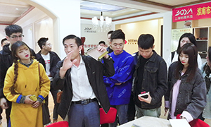 实践是最好的学习&mdash;尊龙官网登录人生就是博登录之家安徽分公司淮南店助力高校？？？？？翁