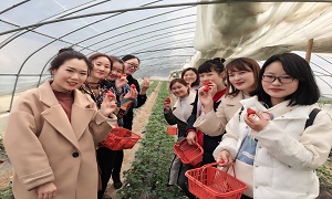 郧阳店开展&ldquo;春风摇曳女神节&rdquo;运动